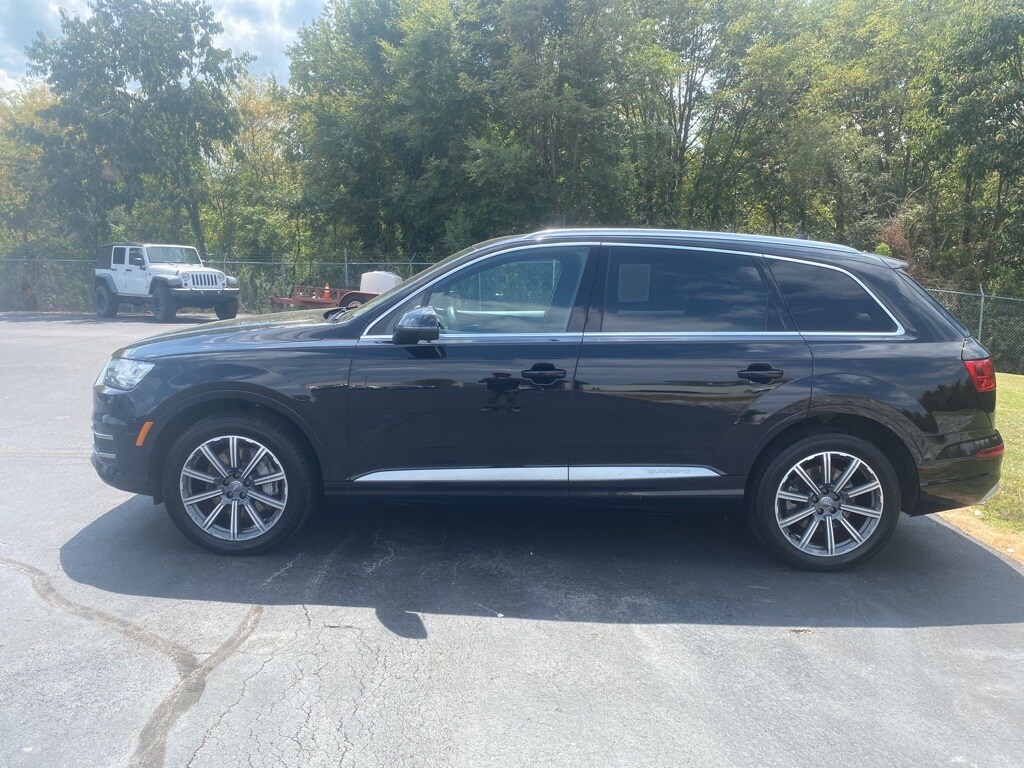 2017 Audi Q7 3.0T Premium Plus photo 2
