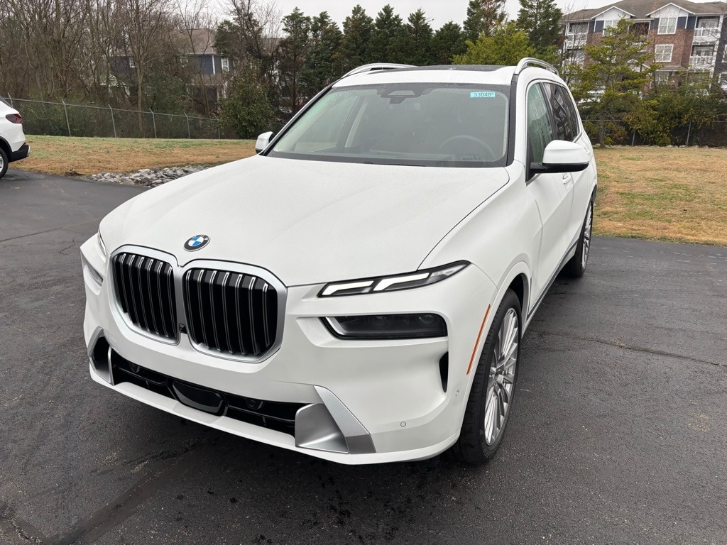 2026 BMW X7 40i's photo