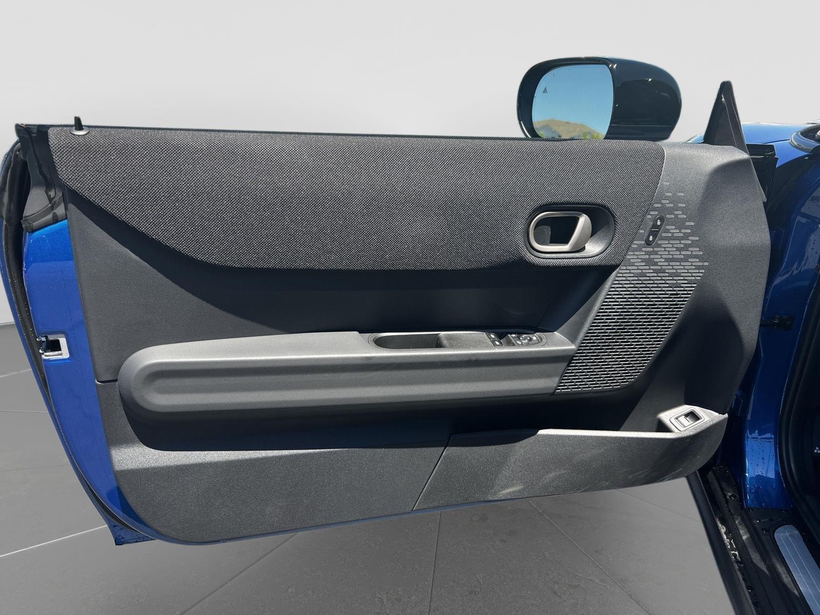 2026 MINI Hardtop 2 Door - Photo 11