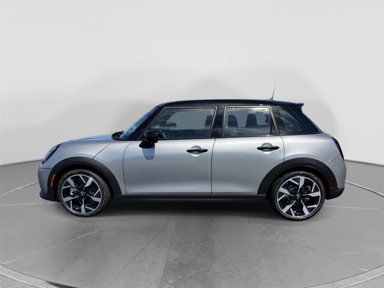 2026 MINI Hardtop 4 Door S - Photo 9