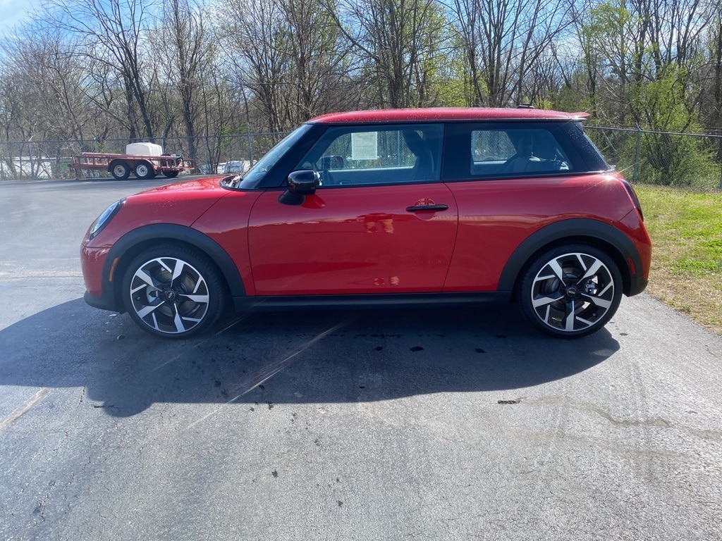 Used 2025 MINI Hardtop 2 Door S with VIN WMW23GD01S2W17091 for sale in Cordova, TN