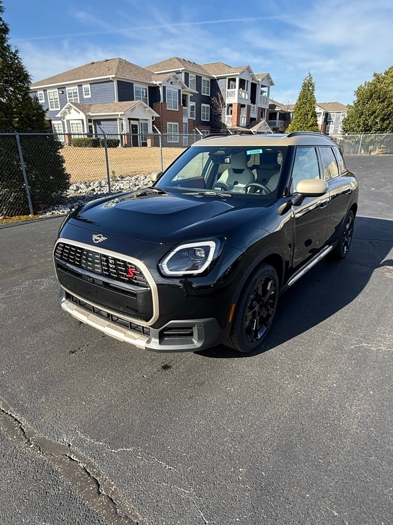 2026 MINI Countryman S's photo
