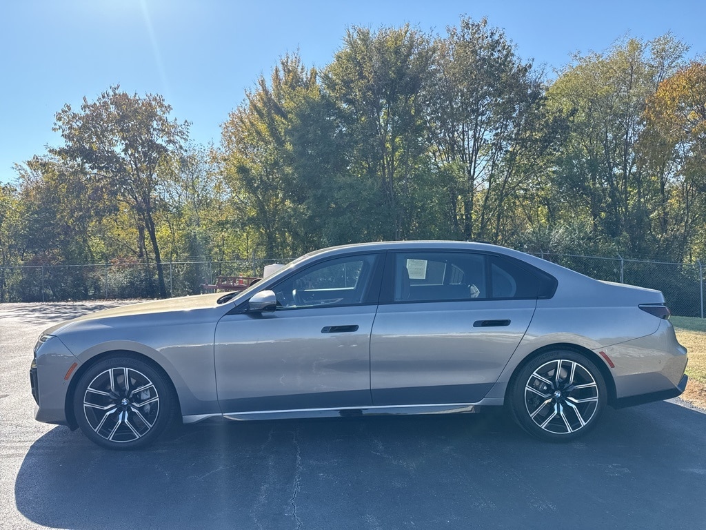 Used 2024 BMW 760i xDrive Sedan
