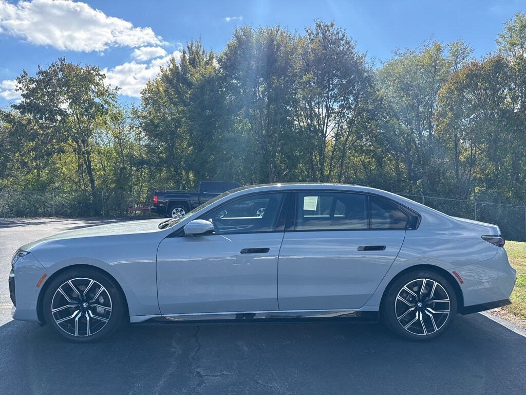 Used 2024 BMW i7 xDrive60 Sedan