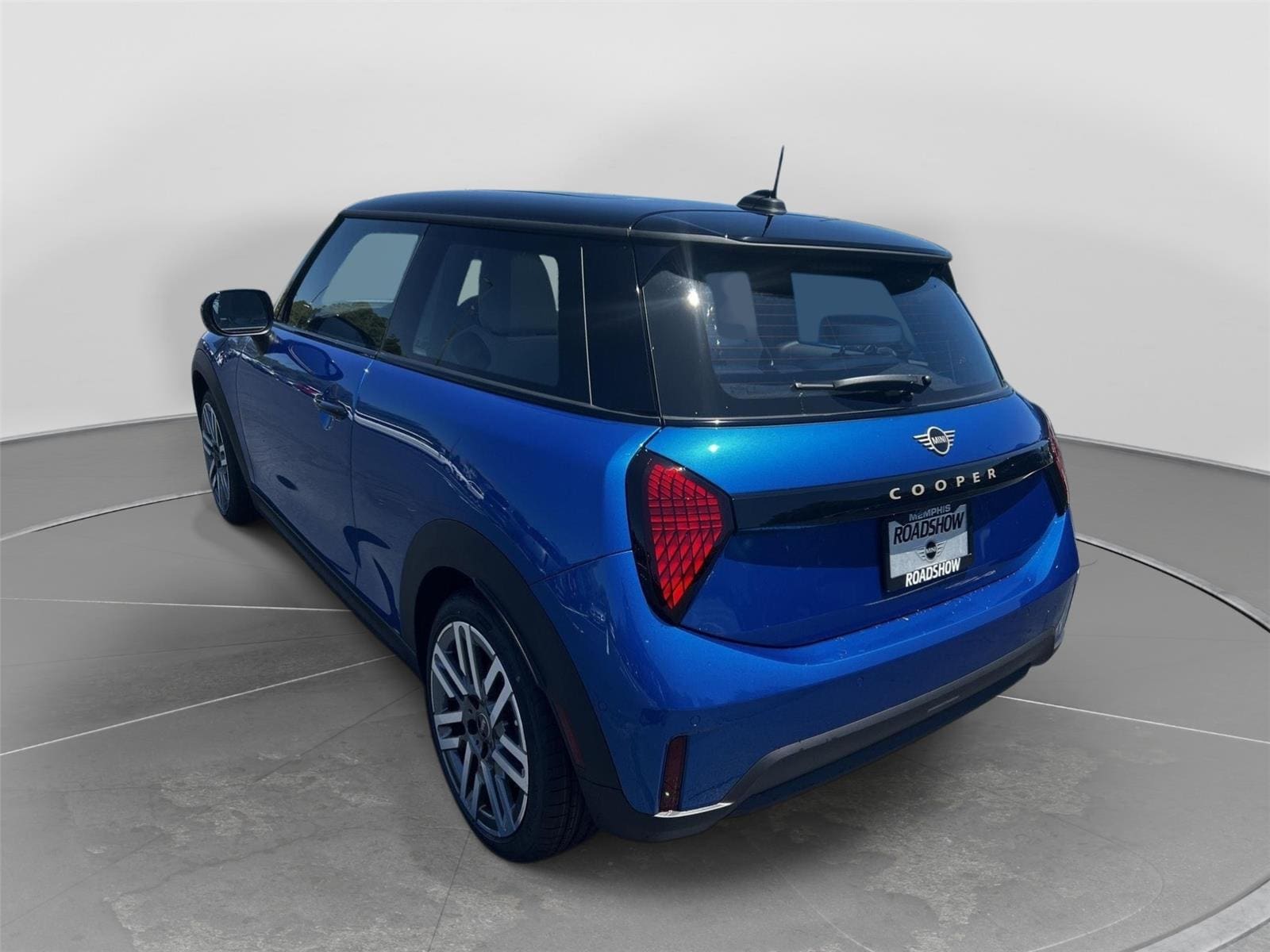 2026 MINI Hardtop 2 Door - Photo 8