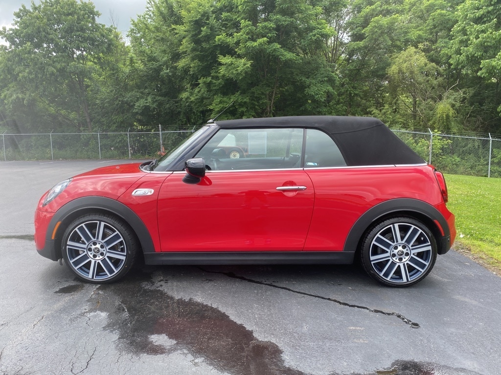 Used 2021 MINI Convertible S with VIN WMWWJ5C09M3N17721 for sale in Cordova, TN