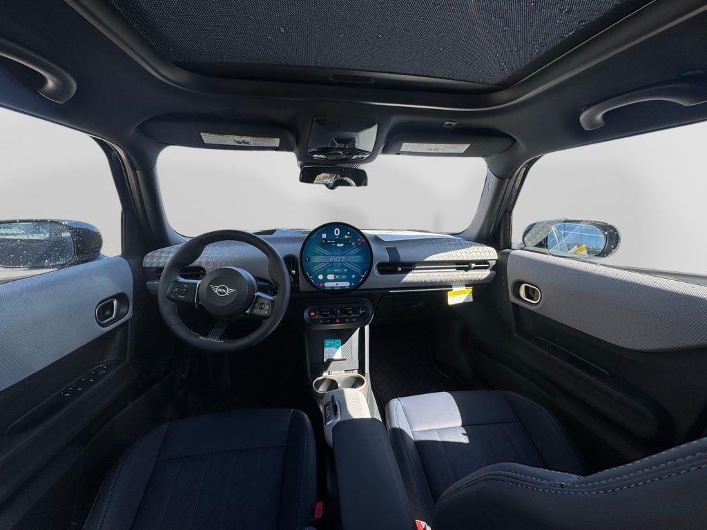 2026 MINI Hardtop 4 Door - Photo 17