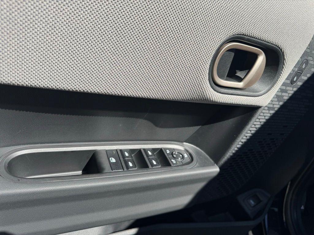 2026 MINI Hardtop 4 Door - Photo 12