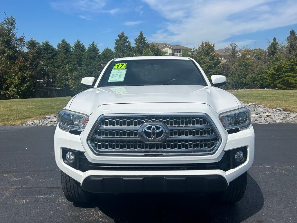 Used 2017 Toyota Tacoma TRD Off Road with VIN 3TMAZ5CN1HM033032 for sale in Cordova, TN