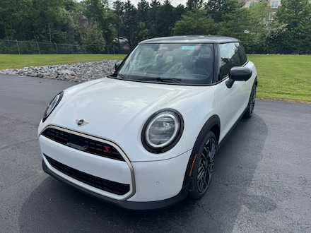 2025 MINI Hardtop 2 Door Signature Plus Hatchback