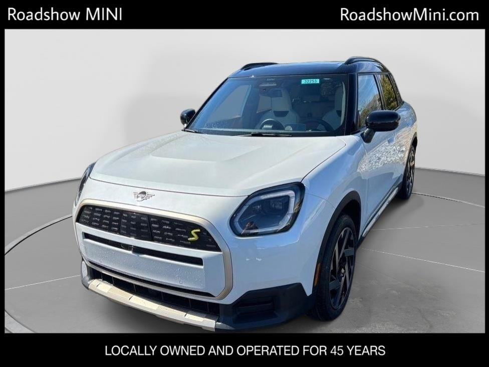 2025 MINI Countryman SE ALL4's photo