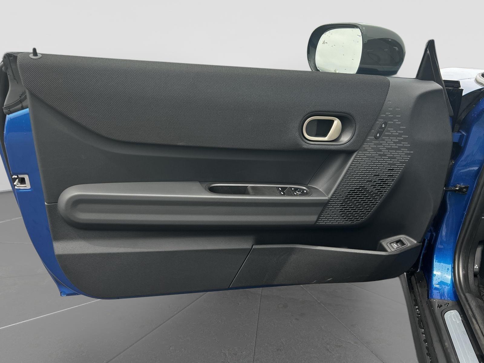 2026 MINI Hardtop 2 Door - Photo 11