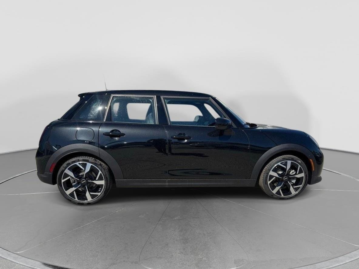 2026 MINI Hardtop 4 Door - Photo 8