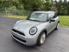 2025 MINI Hardtop 2 Door Iconic Hatchback