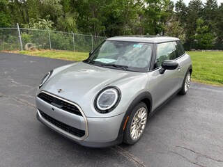 2025 MINI Hardtop 2 Door Iconic Hatchback