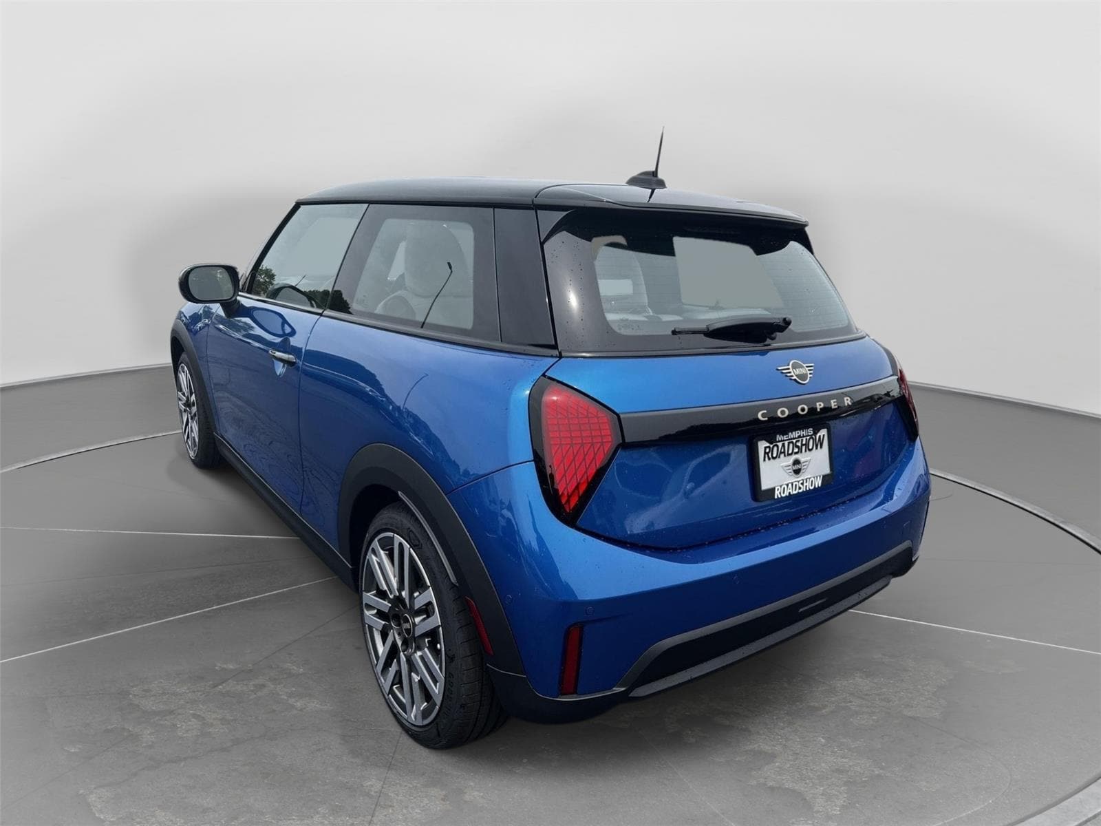 2026 MINI Hardtop 2 Door - Photo 8