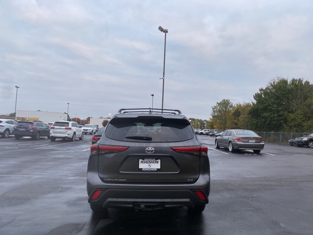 Used 2022 Toyota Highlander XLE SUV