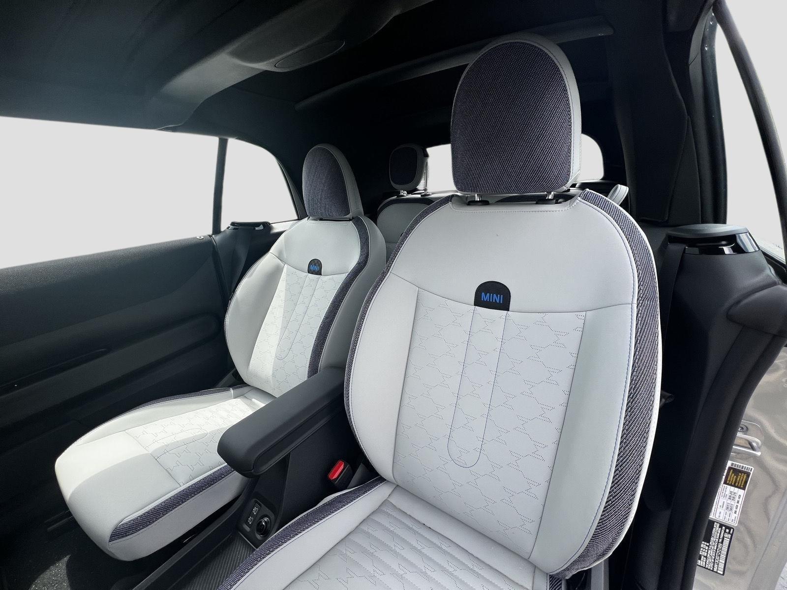 2026 MINI Convertible Base - Photo 12