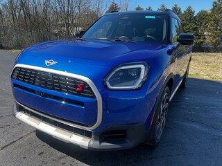 2025 MINI Countryman Iconic SUV