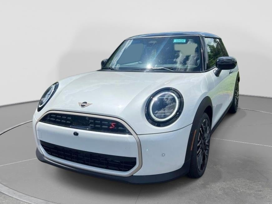 2025 MINI Hardtop Cooper S's photo