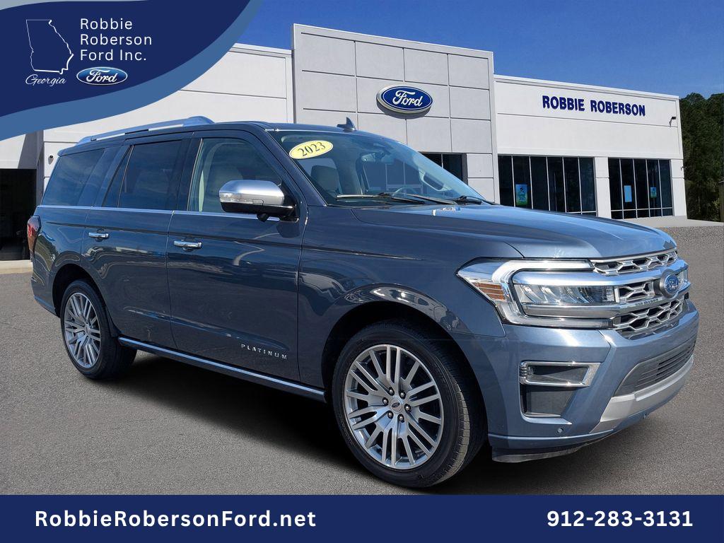 2023 Ford Expedition Platinum's photo