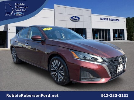 2023 Nissan Altima 2.5 SV Sedan