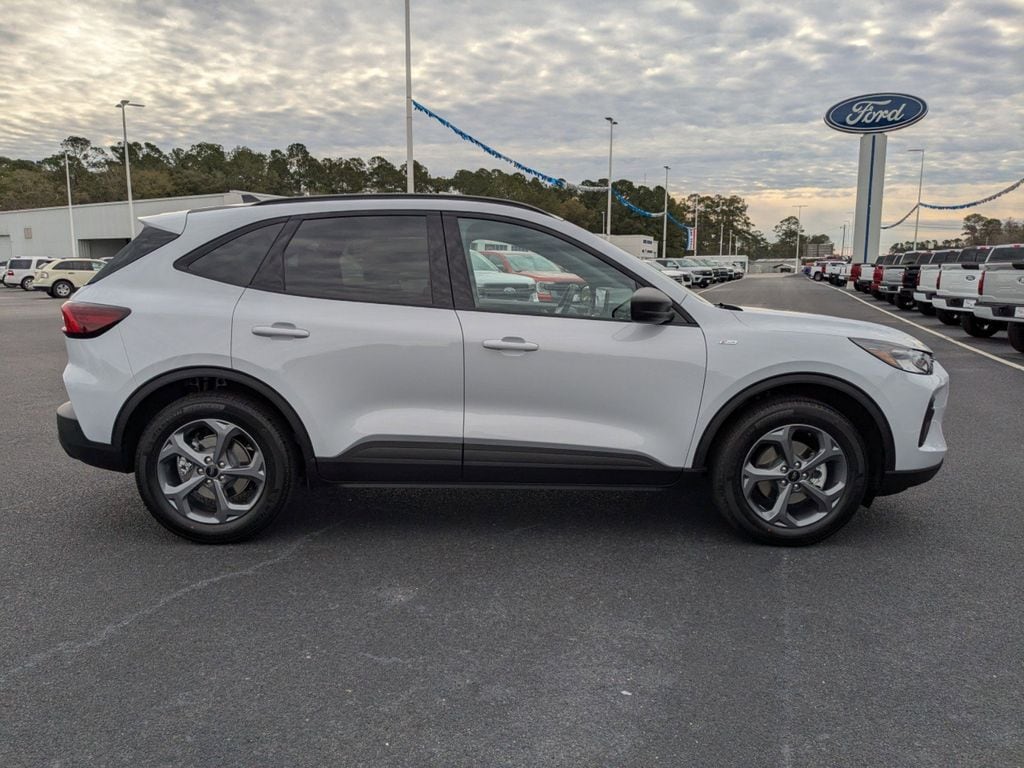 New 2025 Ford Escape ST-Line Sport Utility