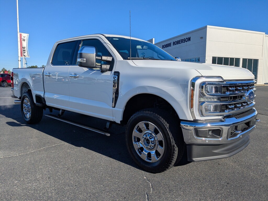 Used 2024 Ford Super Duty F-250 SRW LARIAT Truck Crew Cab
