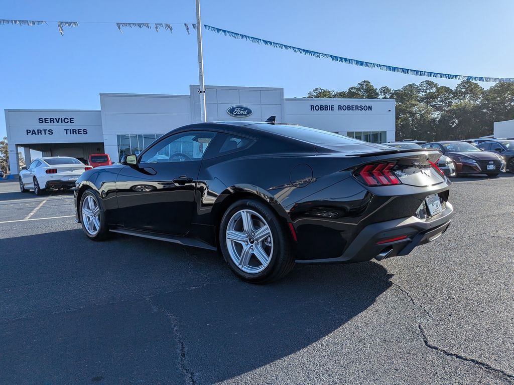 2026 Ford Mustang EcoBoost Premium Fastback - Photo 6