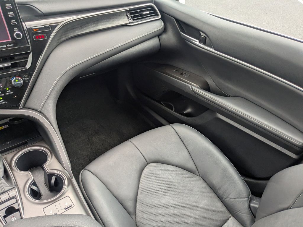 2023 Toyota Camry XSE - Photo 16