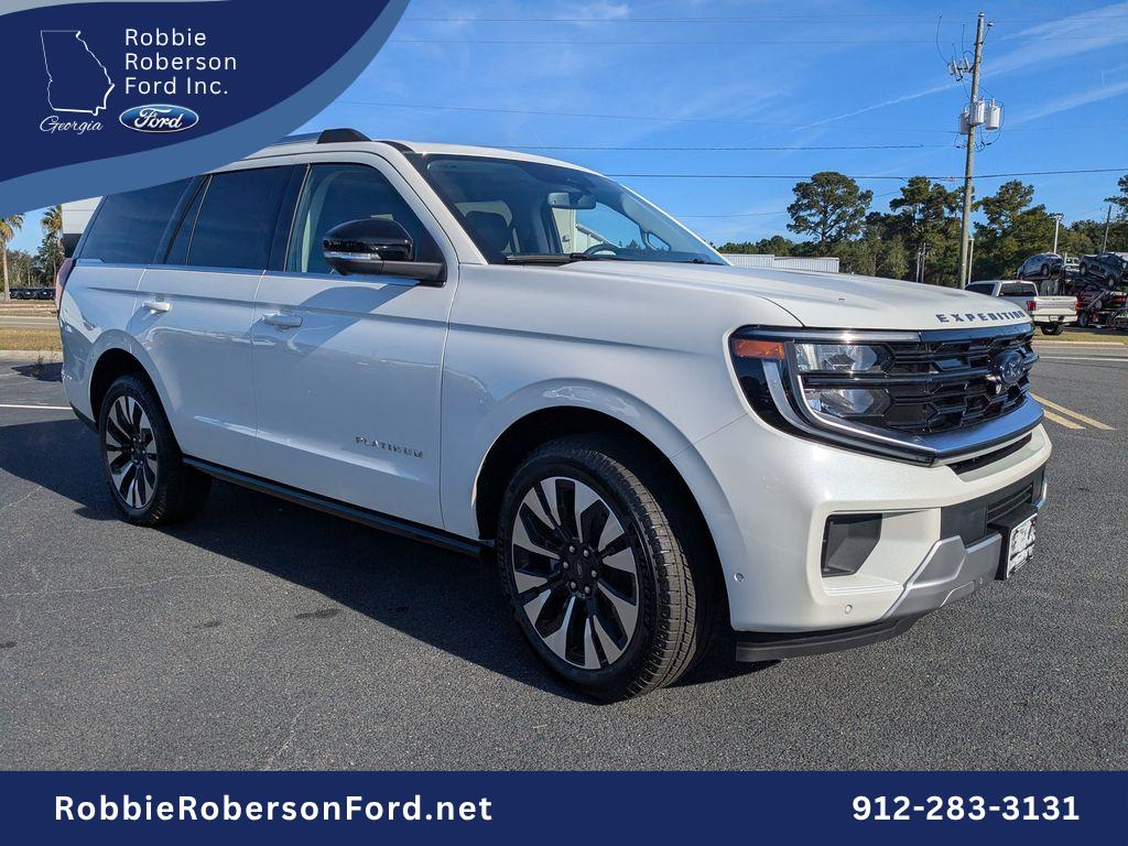2025 Ford Expedition Platinum's photo