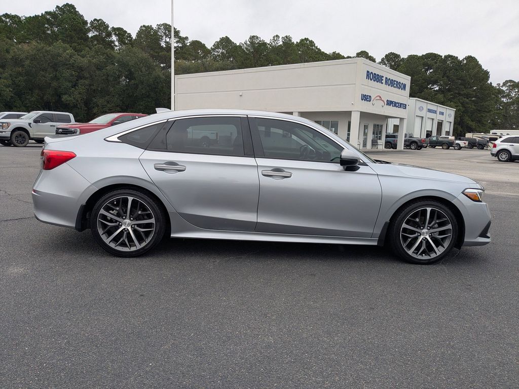 2023 Honda Civic Touring photo 3