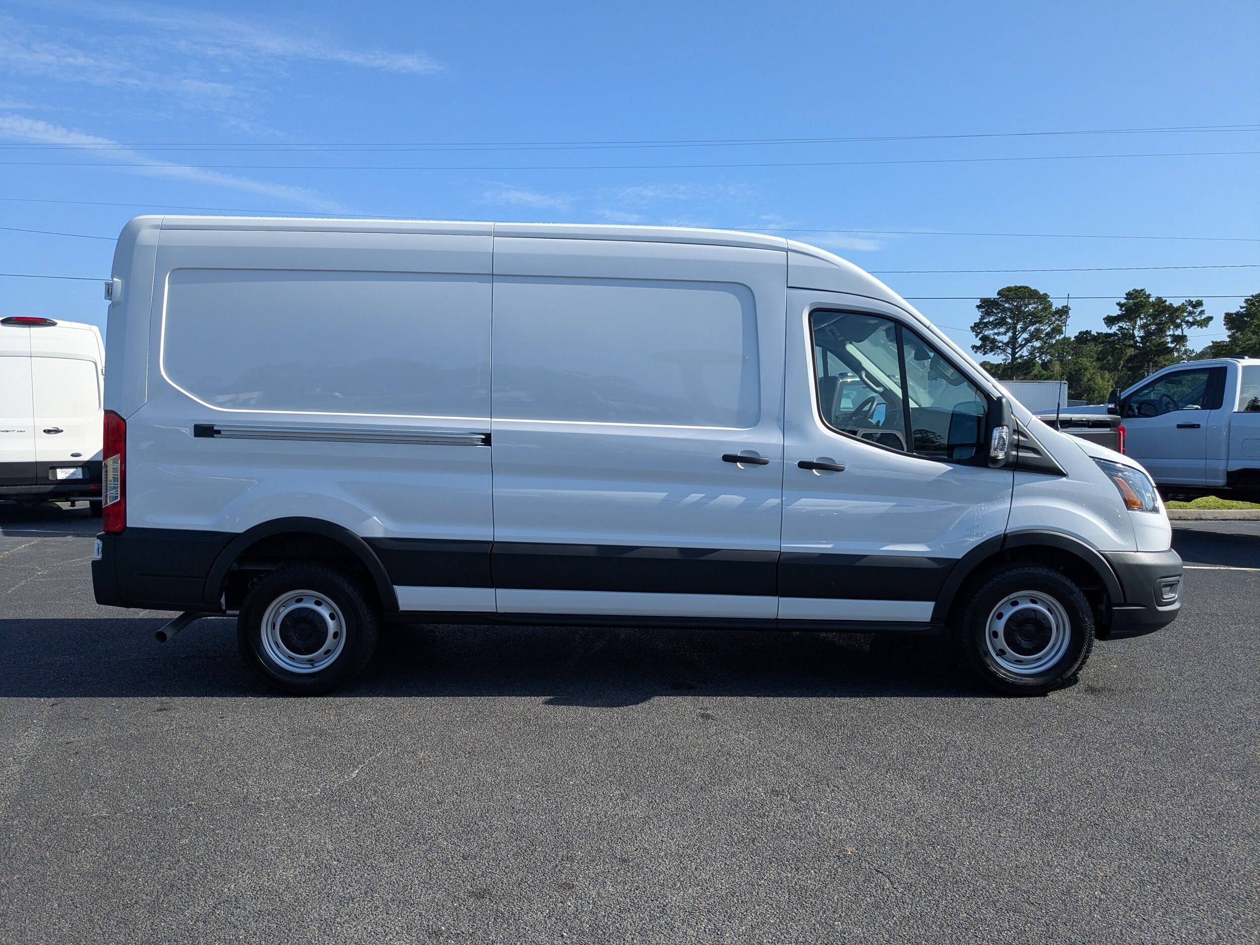 2025 Ford Transit Cargo Van photo 3