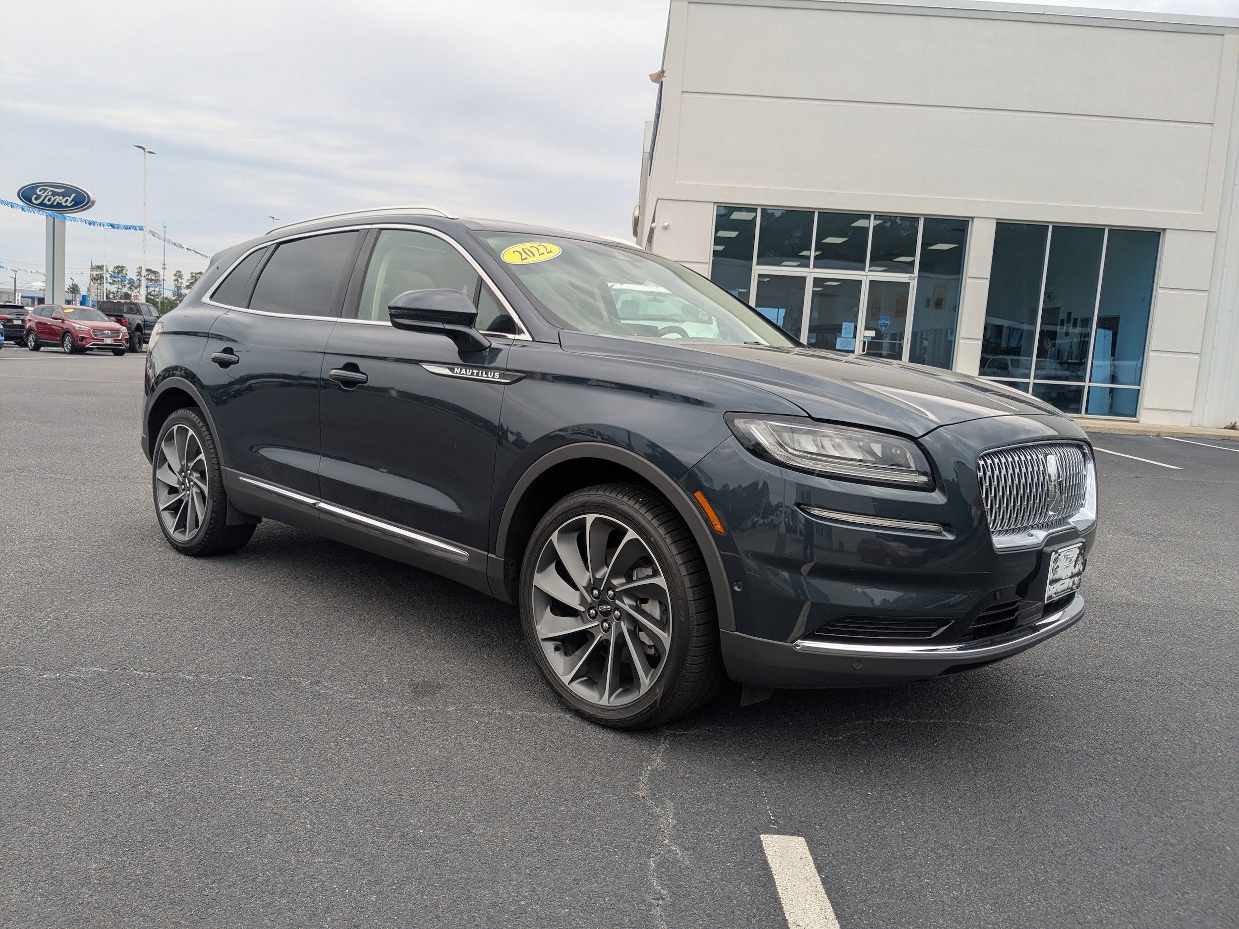 Used 2022 Lincoln Nautilus Reserve with VIN 2LMPJ8KP9NBL25787 for sale in Waycross, GA