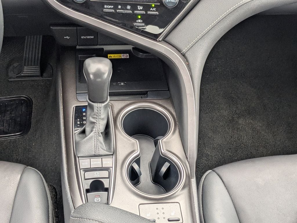 2023 Toyota Camry XSE - Photo 18
