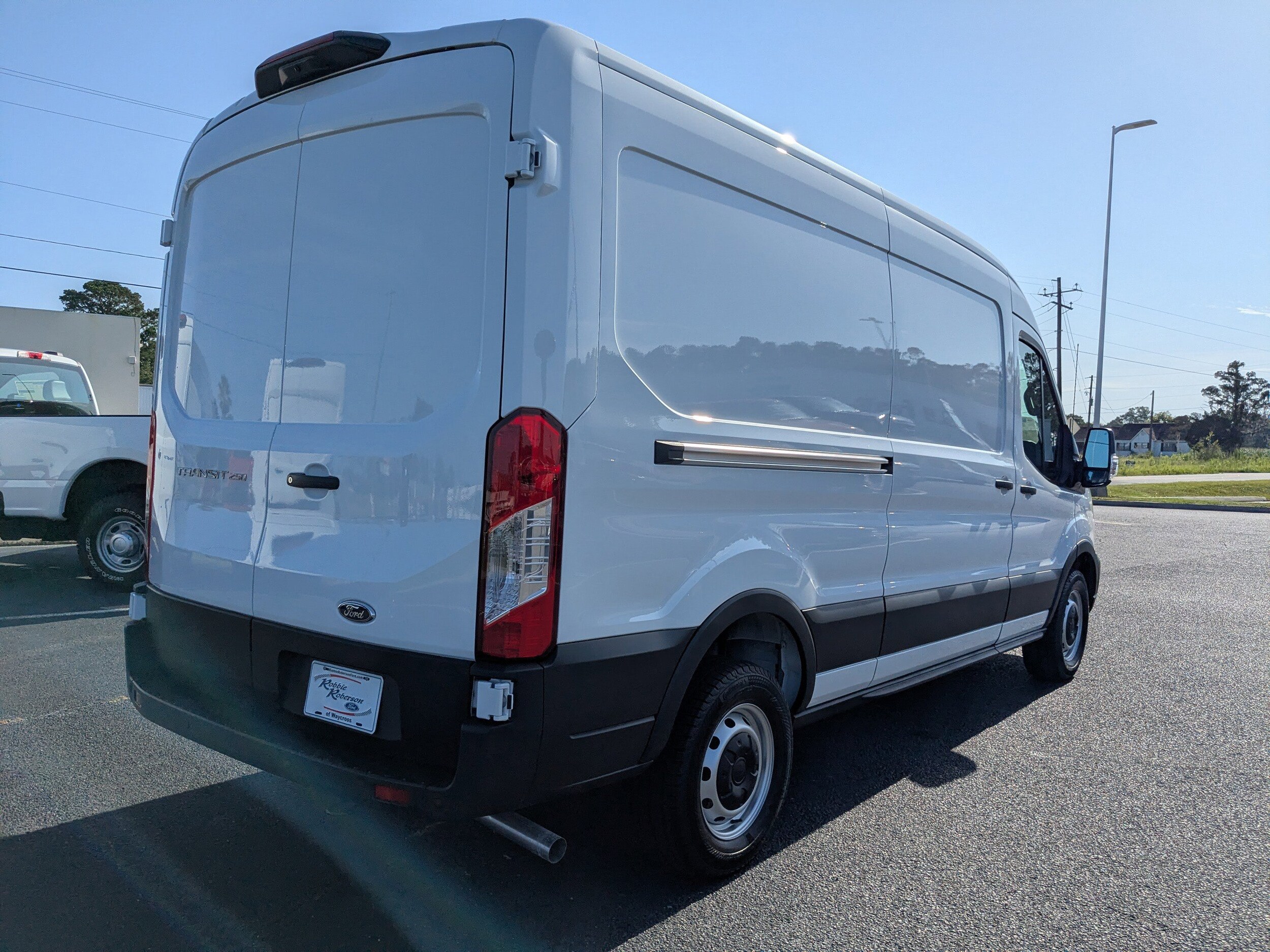 2025 Ford Transit Cargo Van photo 4