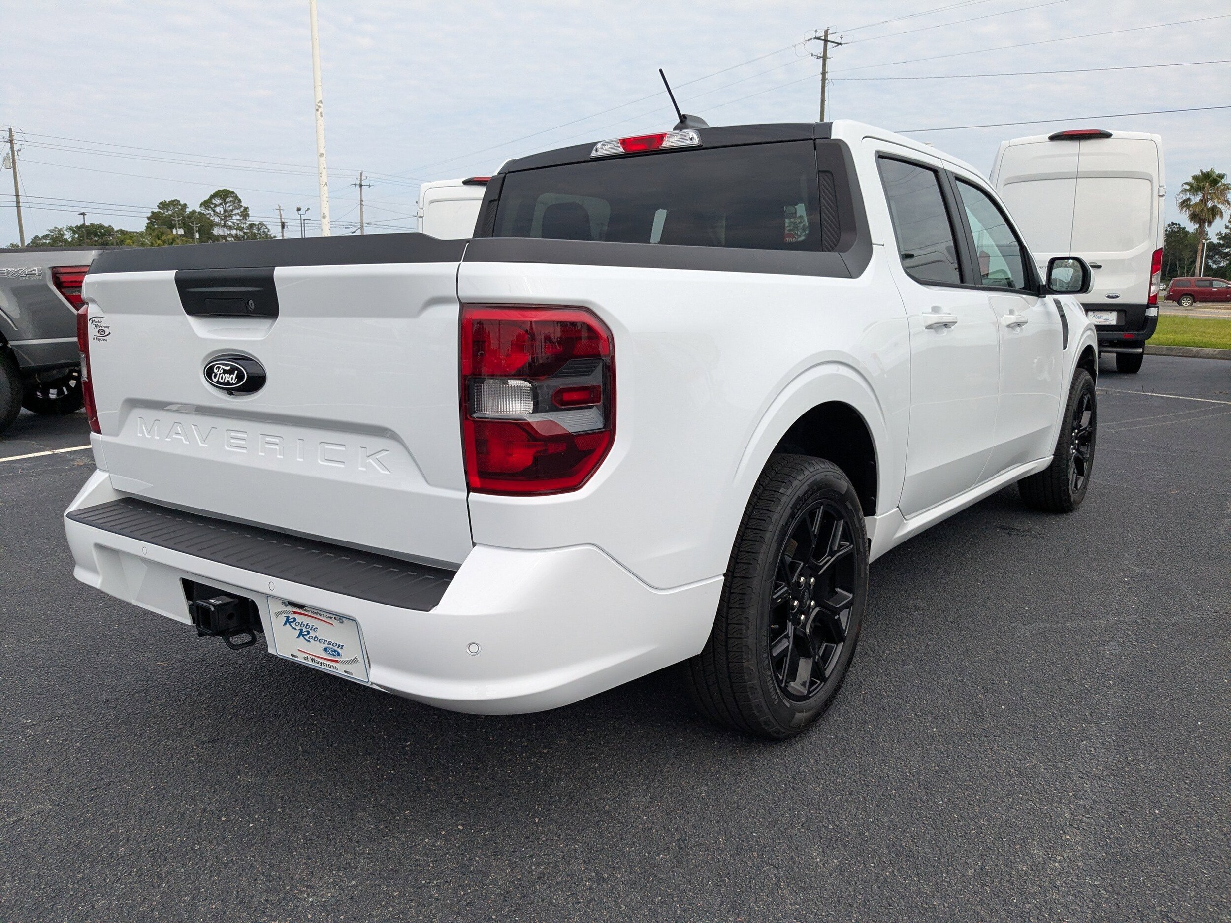 2025 Ford Maverick photo 4