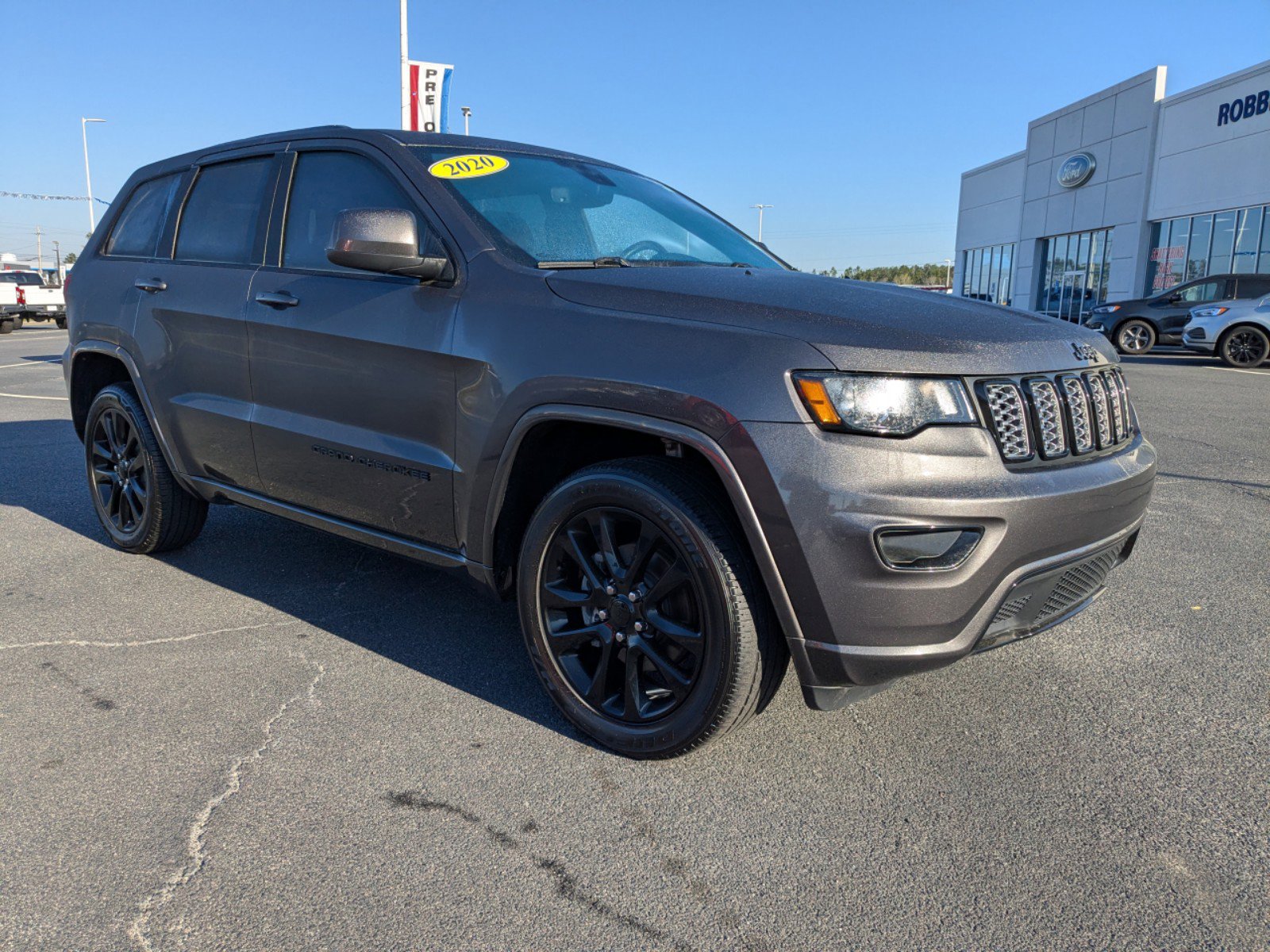 2020 Jeep Grand Cherokee Altitude photo 2