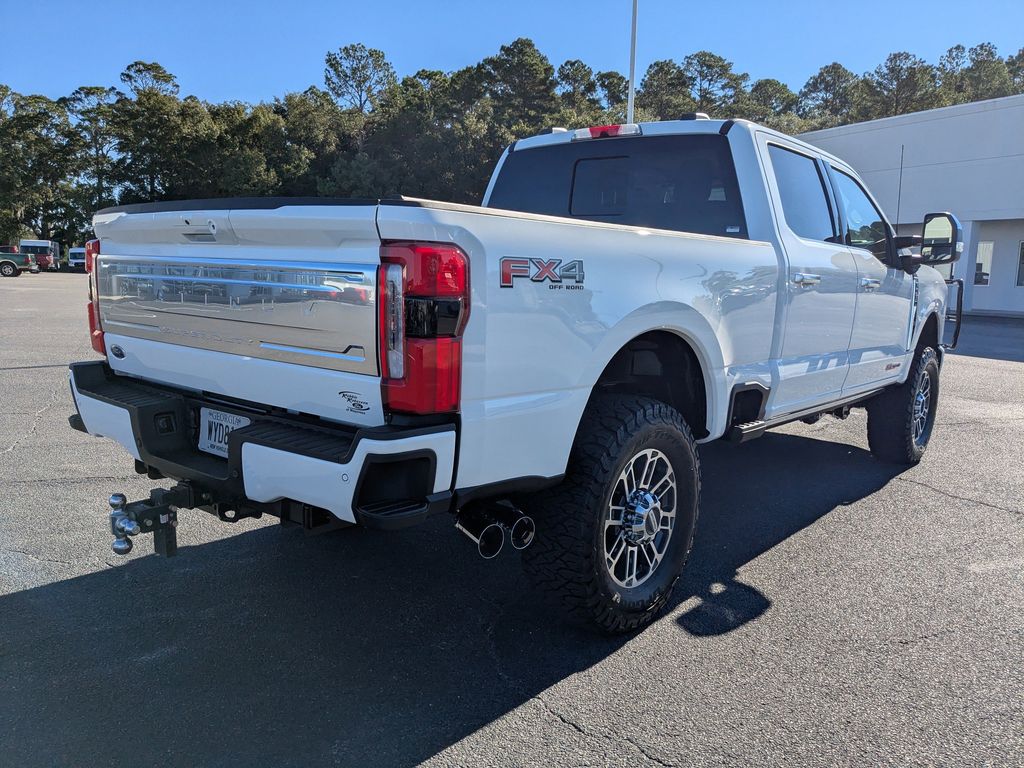 2026 Ford F-350 Platinum photo 4