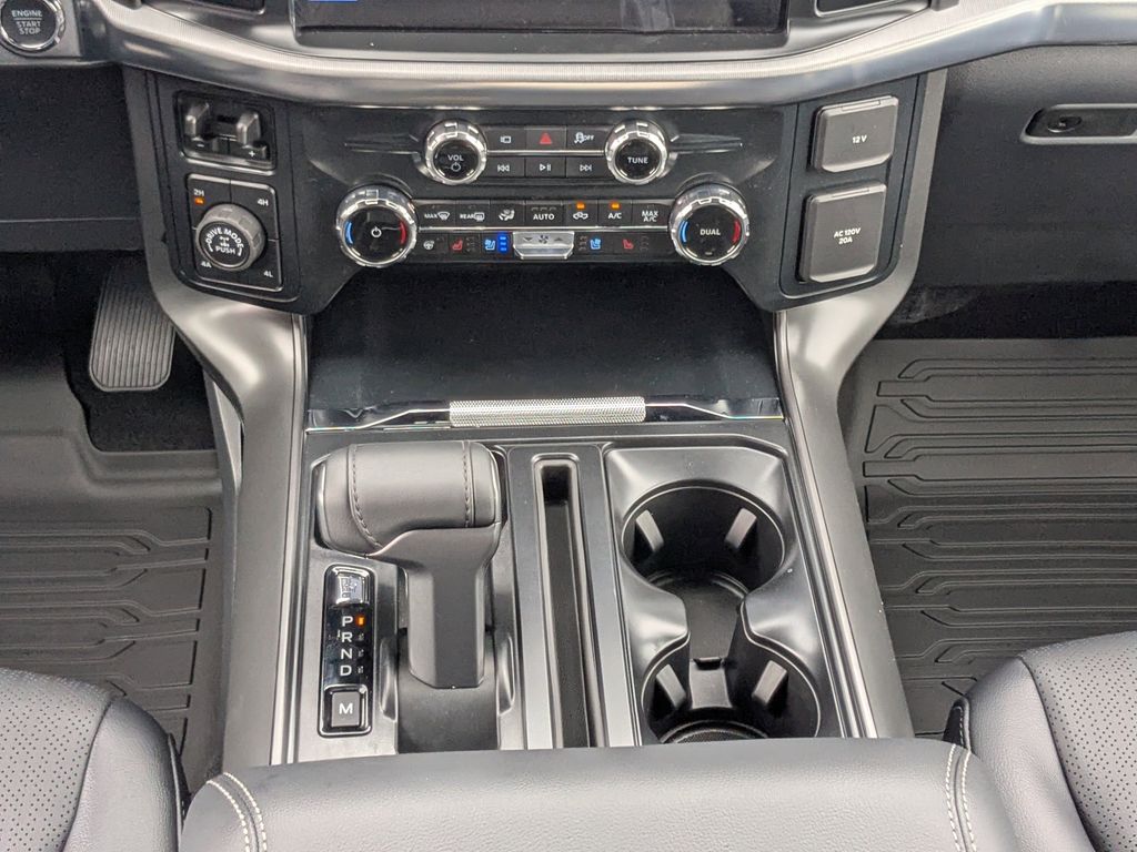 2025 Ford F-150 Lariat - Photo 24