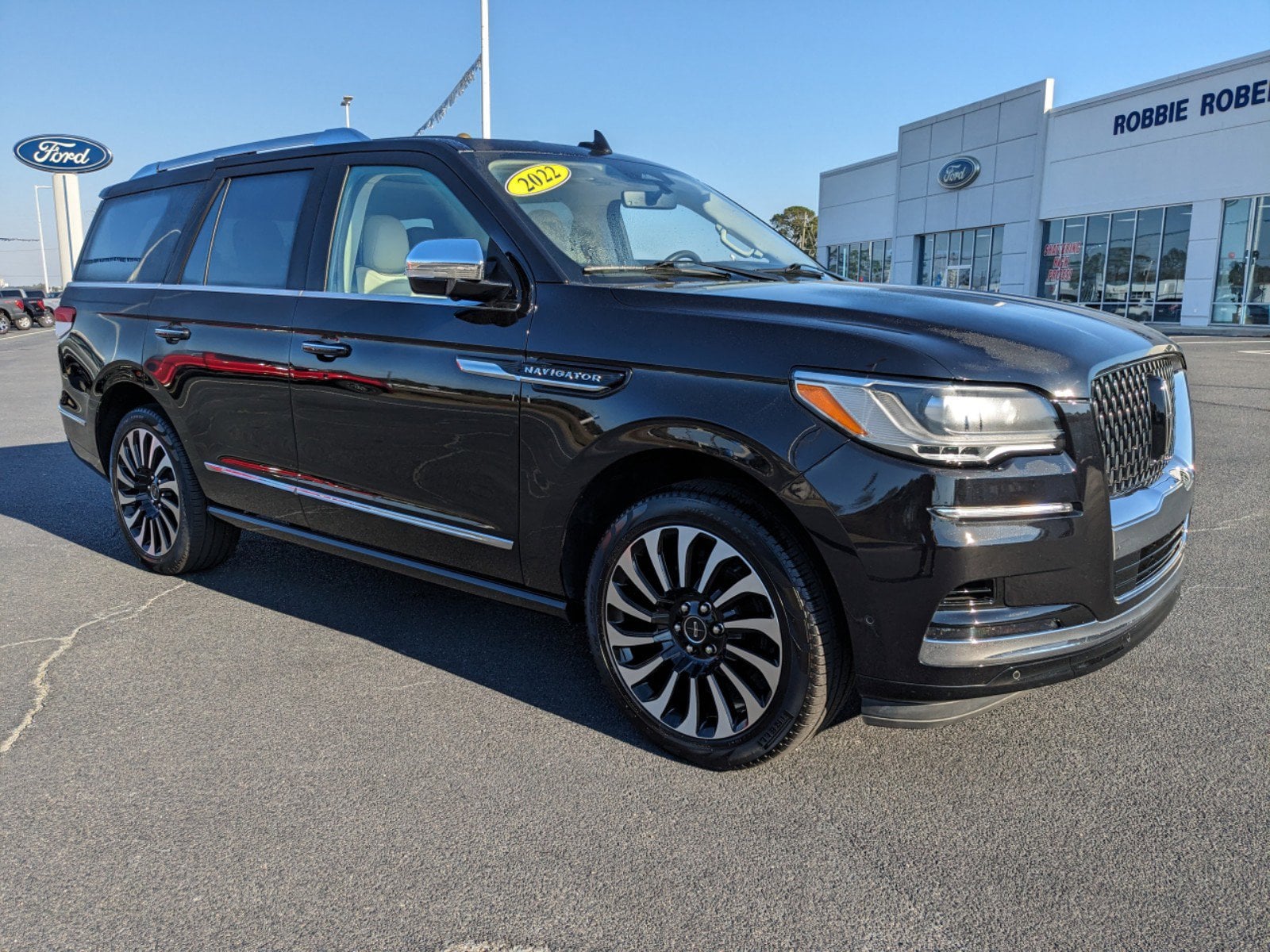 Used 2022 Lincoln Navigator Black Label with VIN 5LMJJ2TT8NEL00228 for sale in Waycross, GA