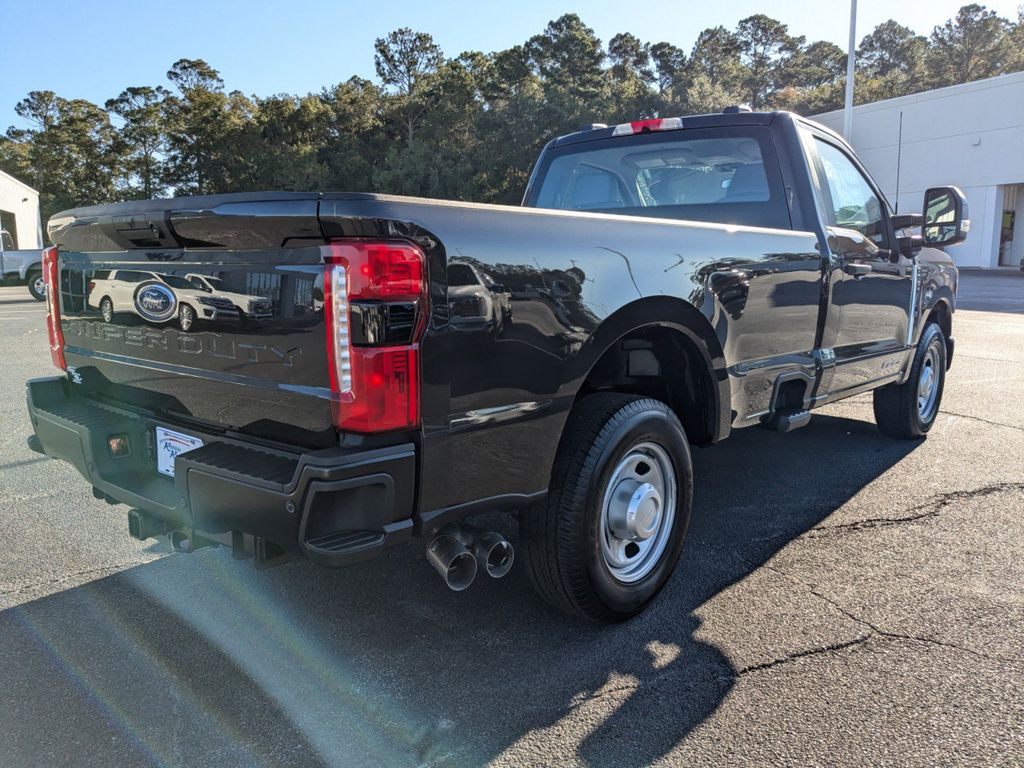 2024 Ford F-350 XL photo 4