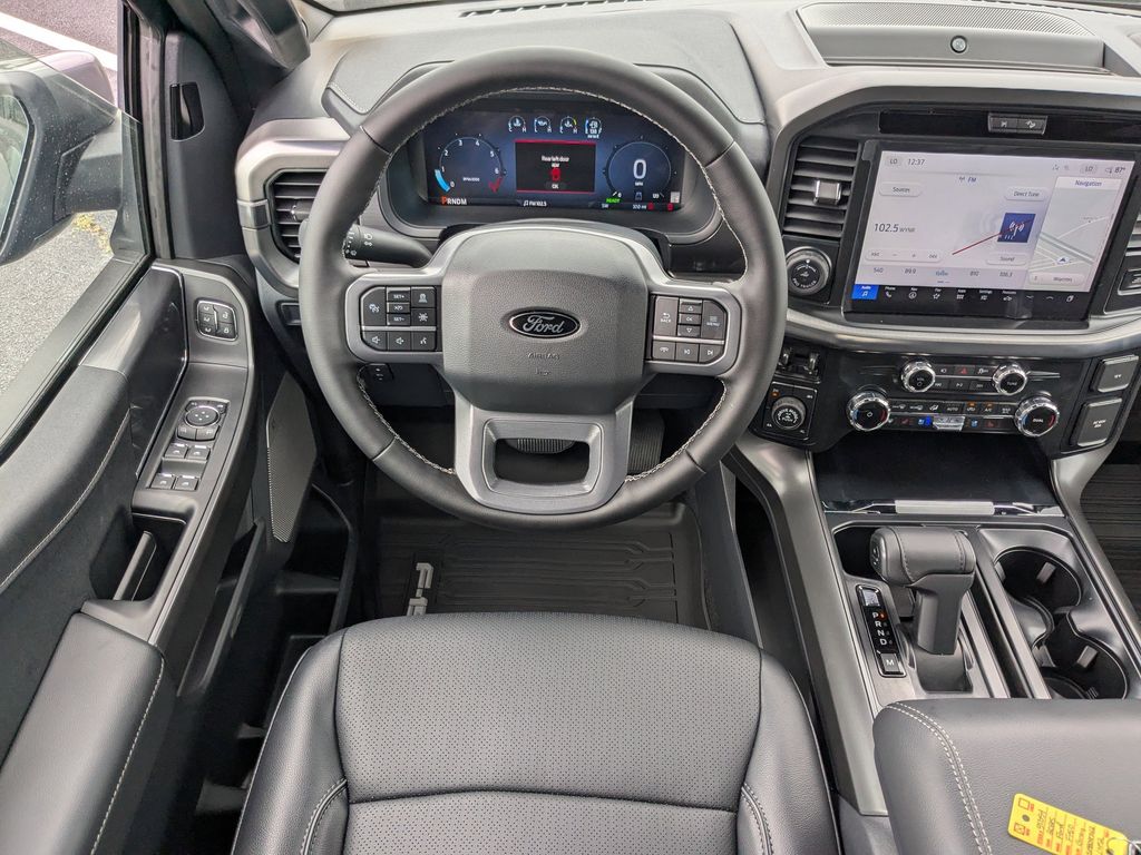2025 Ford F-150 Lariat - Photo 18