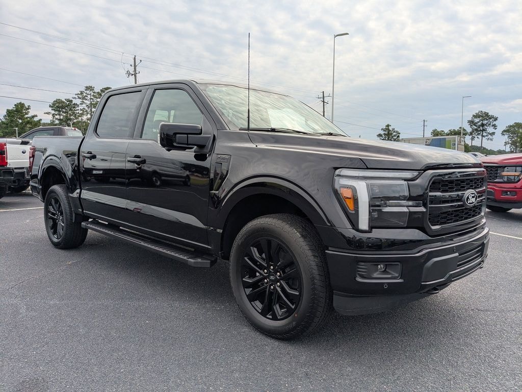 New 2025 Ford F-150 Lariat Crew Cab