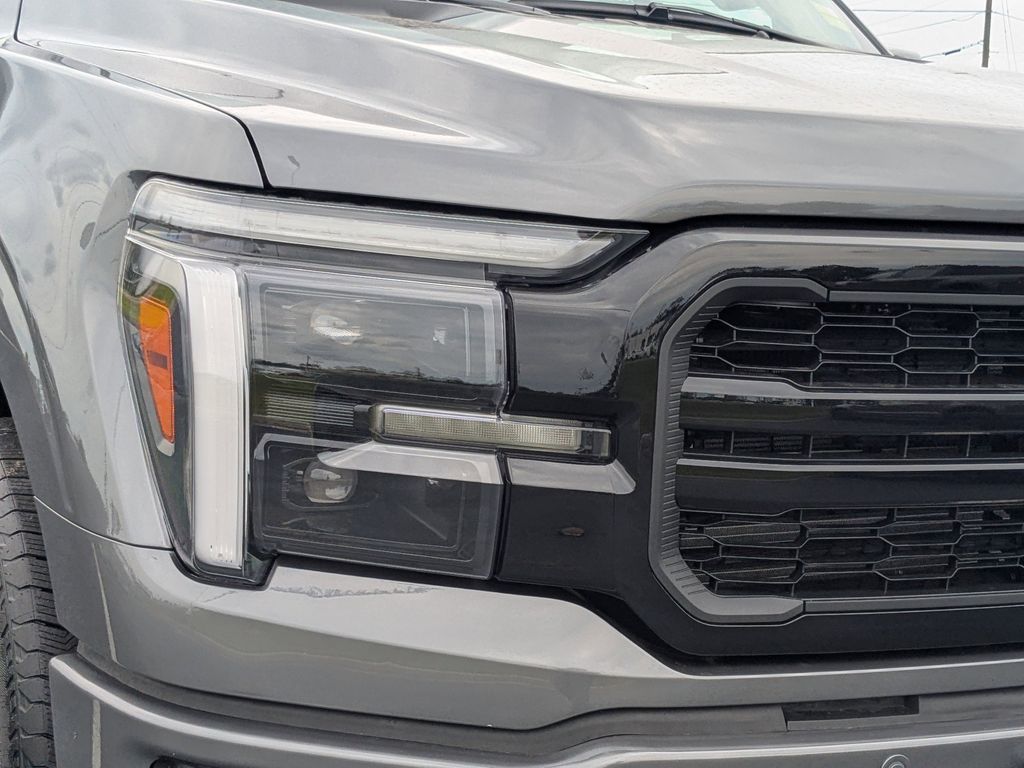 2025 Ford F-150 Lariat - Photo 10