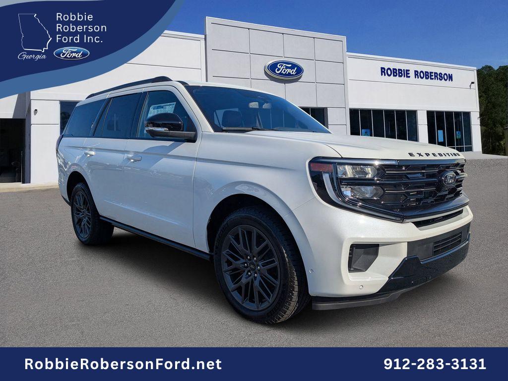 2025 Ford Expedition Platinum's photo