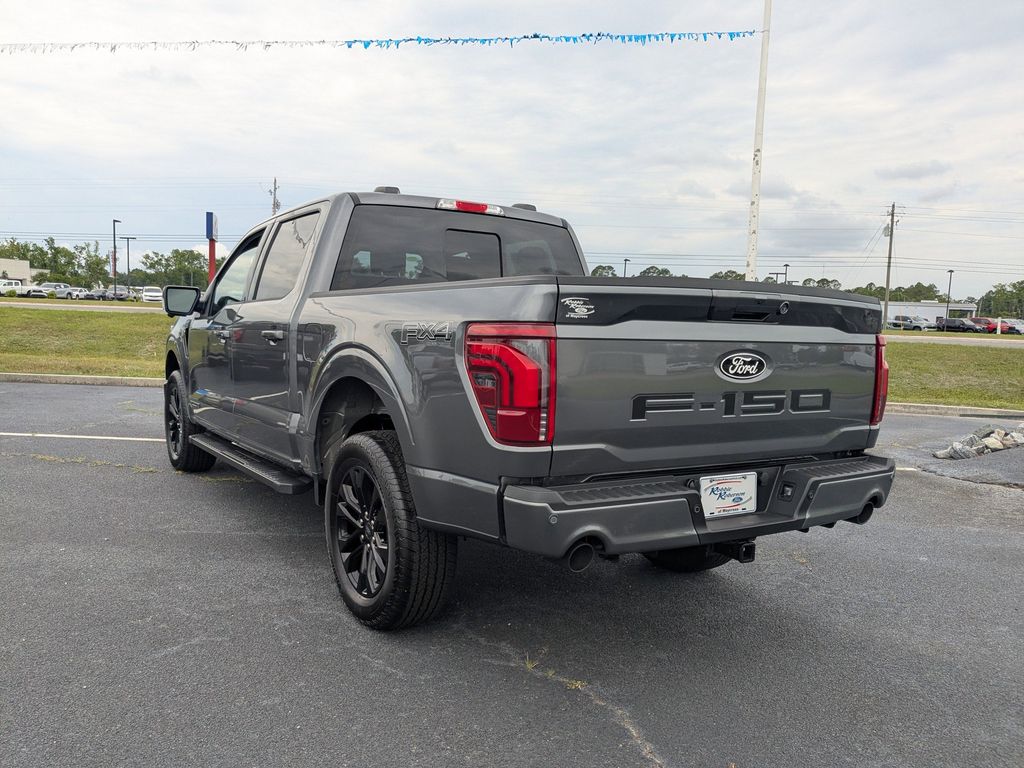 2025 Ford F-150 Lariat - Photo 6