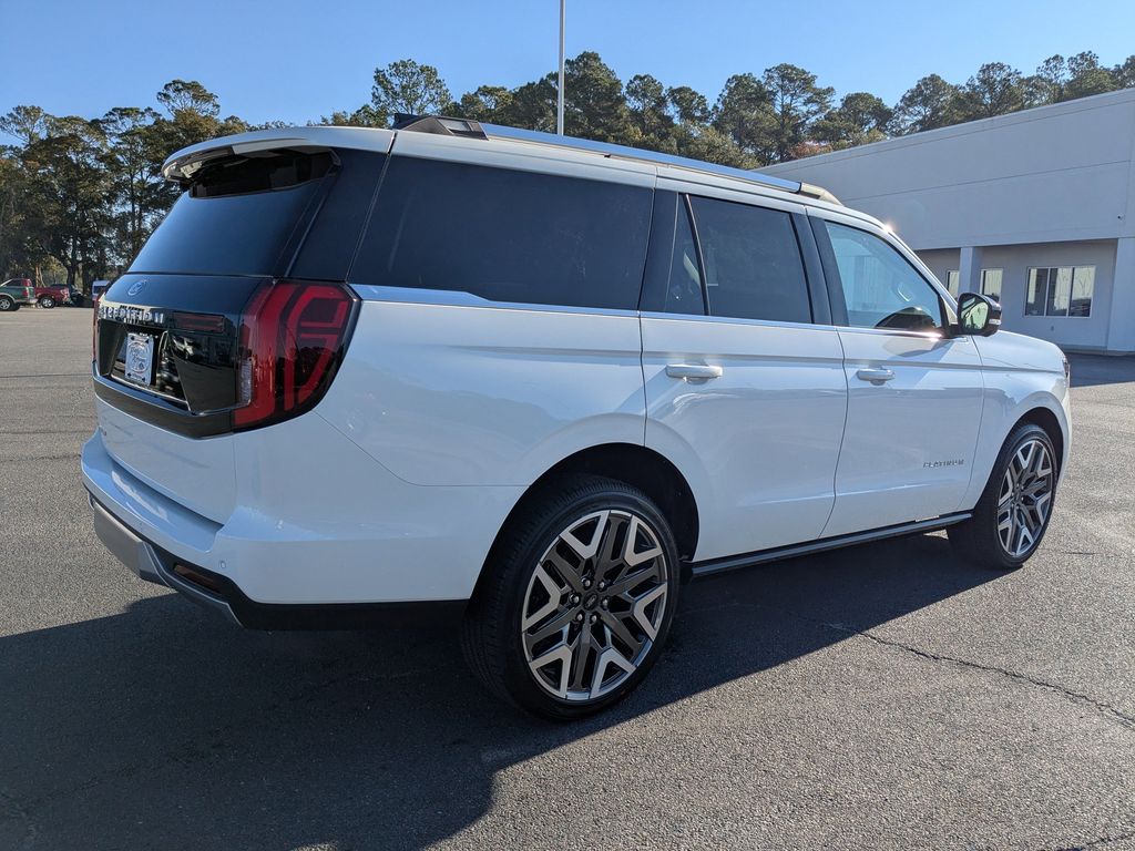 2025 Ford Expedition Platinum photo 2