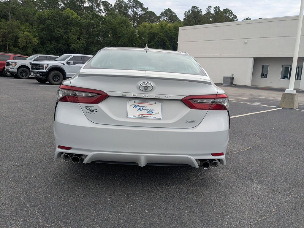 2023 Toyota Camry XSE - Photo 5