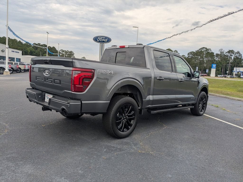 New 2025 Ford F-150 Lariat Crew Cab